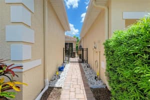 7811 33RD STREET, SARASOTA, FL 34243 Sold 10/21/24