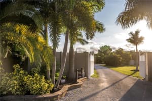 5730 63RD STREET, BRADENTON, FL 34203 Sold 05/05/25