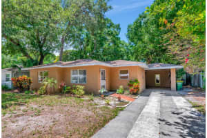 2050 BOUGAINVILLEA STREET, SARASOTA, FL 34239 Sold 09/20/24