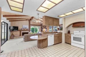 3609 COUNTRY PLACE BOULEVARD, SARASOTA, FL 34233 Sold 07/31/24