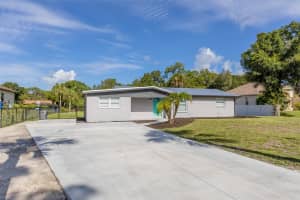 5848 DENISON DRIVE, VENICE, FL 34293 Sold 09/16/24