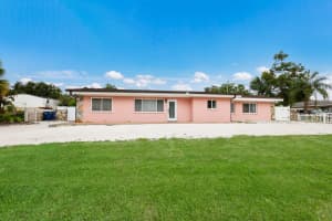 707 66TH AVENUE, BRADENTON, FL 34207 Sold 01/09/25