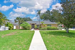 3141 CRYSTAL LAKES COURT, SARASOTA, FL 34235 Sold 02/03/25