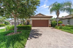 17121 KENTON TERRACE, BRADENTON, FL 34202 Sold 12/06/24