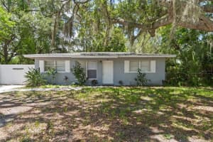 3816 DAVIS BOULEVARD, SARASOTA, FL 34232 Sold 11/05/24