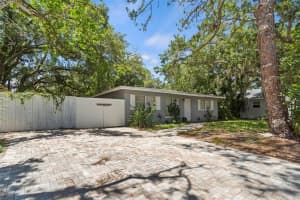 3816 DAVIS BOULEVARD, SARASOTA, FL 34232 Sold 11/05/24