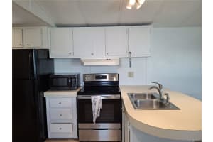 84 3RD AVENUE, VENICE, FL 34285 Sold 11/25/24