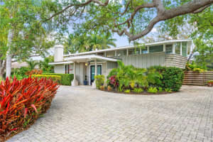 425 PARTRIDGE CIRCLE, SARASOTA, FL 34236 Sold 08/14/24
