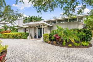425 PARTRIDGE CIRCLE, SARASOTA, FL 34236 Sold 08/14/24