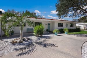 614 BUTTONWOOD DRIVE, LONGBOAT KEY, FL 34228 Sold 08/16/24