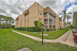 1540 GLEN OAKS DRIVE, SARASOTA, FL 34232 Sold 03/21/25