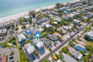 2102 AVENUE B, BRADENTON BEACH, FL 34217 - MLS#MFRA4615961