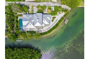 750 PENFIELD STREET, LONGBOAT KEY, FL 34228 Sold 07/11/25