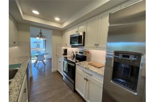 3017 WILLOW GREEN, SARASOTA, FL 34235 - MLS#MFRA4616056