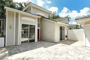 7601 WHITEBRIDGE GLEN, UNIVERSITY PARK, FL 34201 Sold 10/01/24