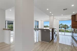 2525 GULF OF MEXICO DRIVE, LONGBOAT KEY, FL 34228 Sold 10/02/24