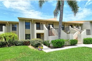 4442 WEYBRIDGE #77, SARASOTA, FL 34235 Sold 01/17/25