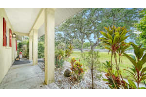 8245 LONGBAY BOULEVARD, SARASOTA, FL 34243 Sold 03/31/25