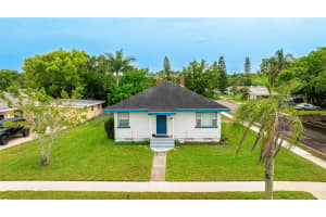 1902 SAINT GEORGE DRIVE, BRADENTON, FL 34208 Sold 11/08/24