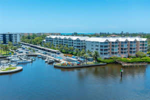 1260 DOLPHIN BAY WAY, SARASOTA, FL 34242 - MLS#MFRA4616567