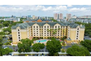 7601 CANADA AVENUE, ORLANDO, FL 32819 Sold 02/18/25