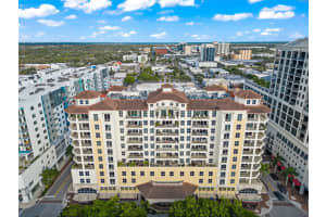 100 CENTRAL AVENUE, SARASOTA, FL 34236 Sold 08/28/24