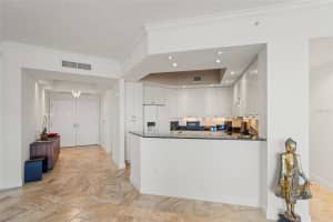 100 CENTRAL AVENUE, SARASOTA, FL 34236 Sold 08/28/24