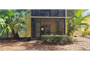 924 LA COSTA CIRCLE, SARASOTA, FL 34237 Sold 10/23/24