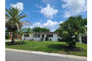 2802 OXFORD DRIVE, BRADENTON, FL 34205 Sold 09/27/24