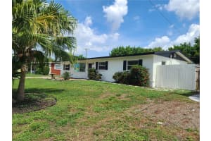 2802 OXFORD DRIVE, BRADENTON, FL 34205 Sold 09/27/24