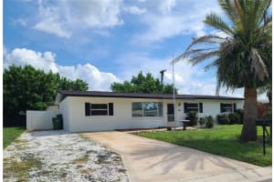 2802 OXFORD DRIVE, BRADENTON, FL 34205 Sold 09/27/24