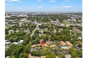 657 JEFFERSON AVENUE, SARASOTA, FL 34237 Sold 12/09/24