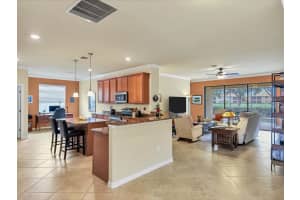 6422 WILLOWSHIRE WAY, BRADENTON, FL 34212 Sold 01/10/25