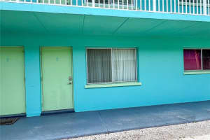 117 7TH STREET, BRADENTON BEACH, FL 34217 Sold 09/17/24