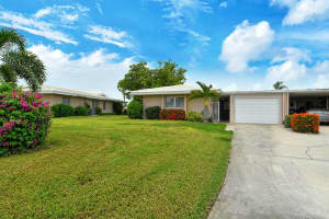 3267 SUFFOLK LANE, SARASOTA, FL 34239 Sold 11/26/24