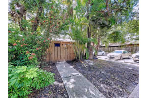500 JEFFERSON AVENUE, SARASOTA, FL 34237 Sold 12/02/24