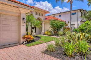 1701 HILLVIEW STREET, SARASOTA, FL 34239 Sold 09/13/24