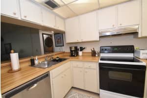1709 PELICAN COVE ROAD, SARASOTA, FL 34231 - MLS#MFRA4617162