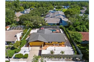 2633 MARLETTE STREET, SARASOTA, FL 34231 Sold 02/28/25