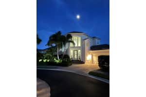 1915 HARBOUR LINKS CIRCLE, LONGBOAT KEY, FL 34228 Sold 11/06/24