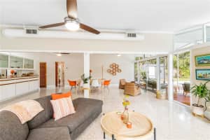 2277 SUNNYSIDE LANE, SARASOTA, FL 34239 Sold 10/25/24