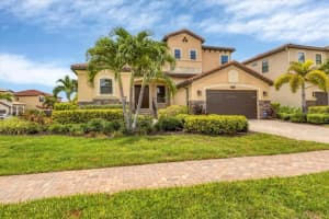 6213 CHAMPIONS ROW STREET, BRADENTON, FL 34210 Sold 09/13/24