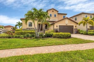 6213 CHAMPIONS ROW STREET, BRADENTON, FL 34210 Sold 09/13/24