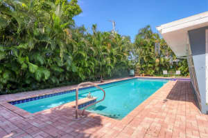 2532 SUNNYBROOK DRIVE, SARASOTA, FL 34239 Sold 10/17/24