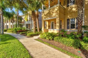 3880 82ND AVENUE CIRCLE, SARASOTA, FL 34243 Sold 10/18/24