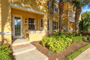 3880 82ND AVENUE CIRCLE, SARASOTA, FL 34243 Sold 10/18/24