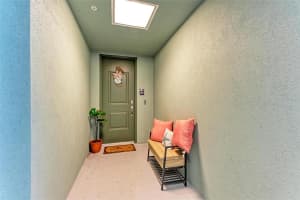 379 ARUBA CIRCLE, BRADENTON, FL 34209 Sold 12/11/24