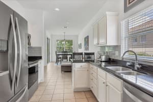 3207 77TH DRIVE, SARASOTA, FL 34243 Sold 03/28/25