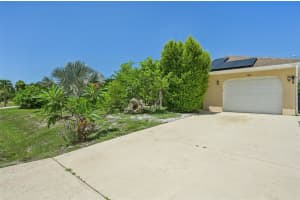 5864 REGENT ROAD, VENICE, FL 34293 Sold 12/17/24