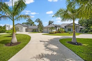 6977 BEE RIDGE ROAD, SARASOTA, FL 34241 Sold 12/23/24